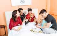 Kamar Tidur 7 Sans Hotel Laperal Manila - Vaccinated Staff 
