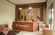 ล็อบบี้ 5 d'Emmerick Budget Hotel Salatiga