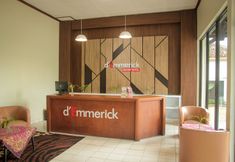 로비 5 d'Emmerick Budget Hotel Salatiga