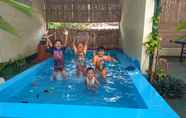 Kolam Renang 2 Resort Alam Segar