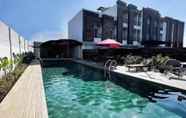 Exterior 5 Ra Inn Kemang