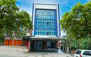 Bangunan 4 OYO 90390 Hotel Rd Premium