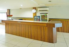 Lobby 5 OYO 90390 Hotel Rd Premium