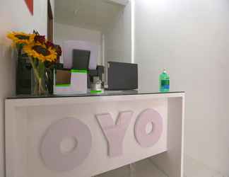 Lobi 2 OYO 736 Jade Apartelle