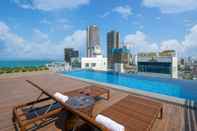 Kolam Renang Yes Hotel Da Nang