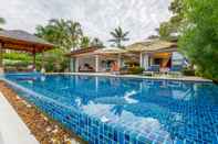 Swimming Pool Baan Ban Buri