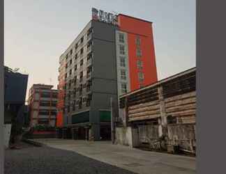 Luar Bangunan 2 The Living Block