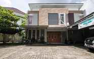 Exterior 3 OYO 91066 Wisma Cemara