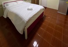 Bedroom 7 Hin Tang Garden