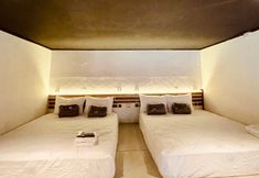 Kamar Tidur 5 Tab Hotel Malioboro - Yogyakarta 