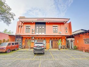Luar Bangunan 4 OYO 90415 Havana Orange Guest House