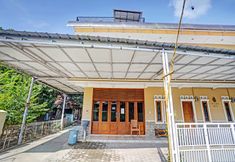 Exterior 2 OYO 90416 Wisma Wayang Ajen Syariah