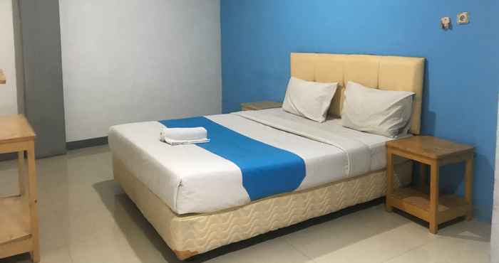 Kamar Tidur Super OYO 90436 Dewi Fortuna