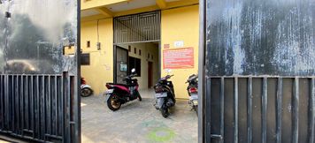 Bangunan 3 SPOT ON 90435 Rohana Homestay Syariah