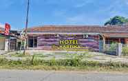 Luar Bangunan 5 OYO 90443 Hotel New Kartika In