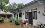 Exterior 6 OYO 90445 Villa Beta Syariah