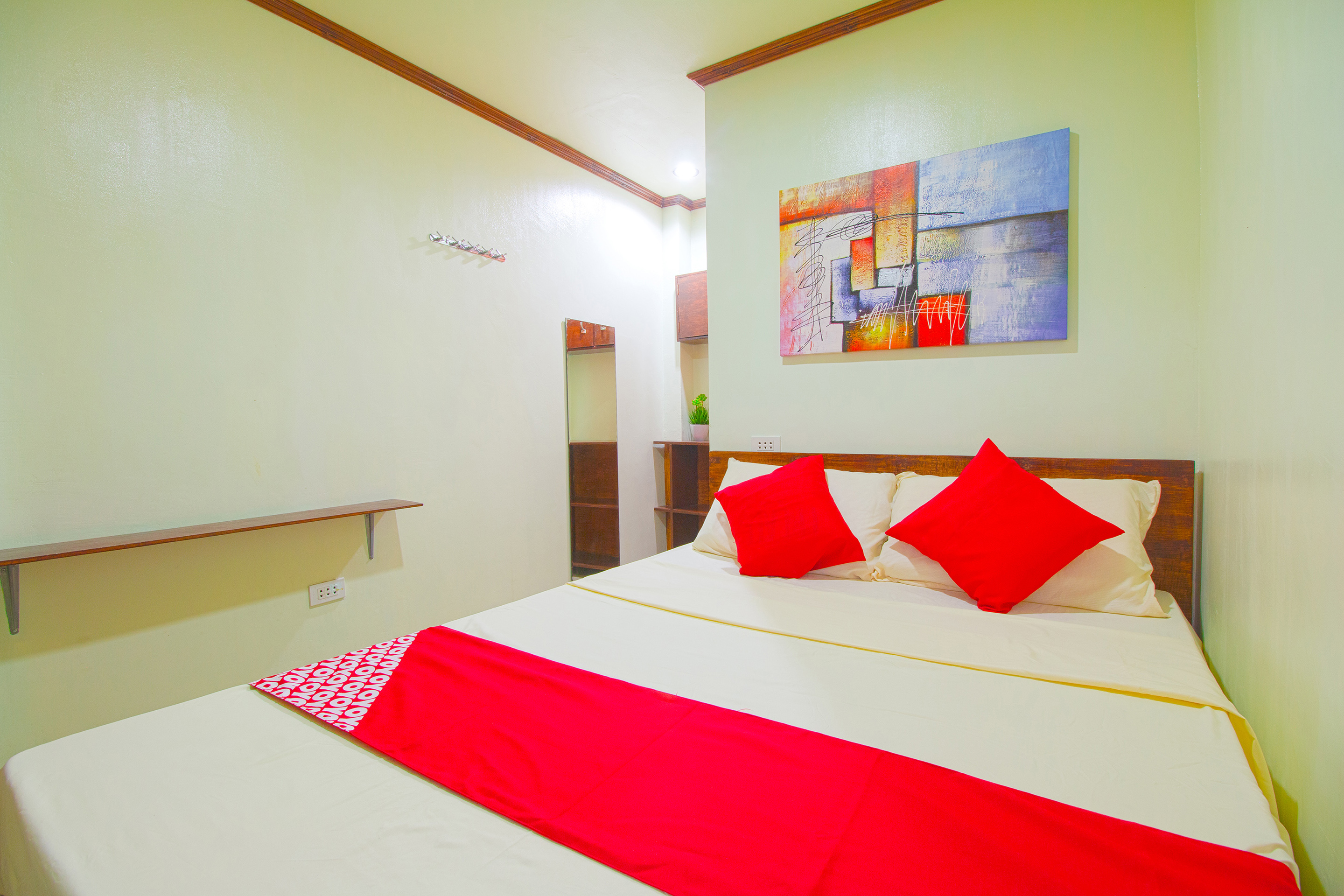 Kamar Tidur 6 Lisa's Guesthouse