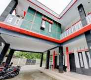 Exterior 2 OYO 90448 Hotel Indah Savana Pangandaran
