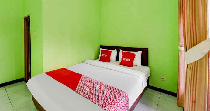 ห้องนอน OYO 90448 Hotel Indah Savana Pangandaran