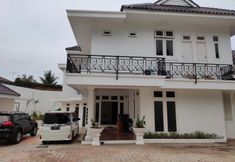Exterior 2 OYO 90449 Griya Cendrawasih Syariah