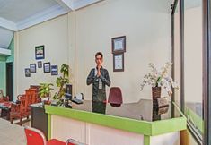 Lobi 6 SPOT ON 90418 Akasia Hotel Syariah