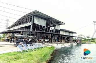 Luar Bangunan 4 ESC Park Hotel