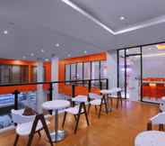 Nhà hàng 6 Starlet Hotel BSD City Tangerang