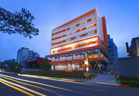 Bên ngoài Starlet Hotel BSD City Tangerang