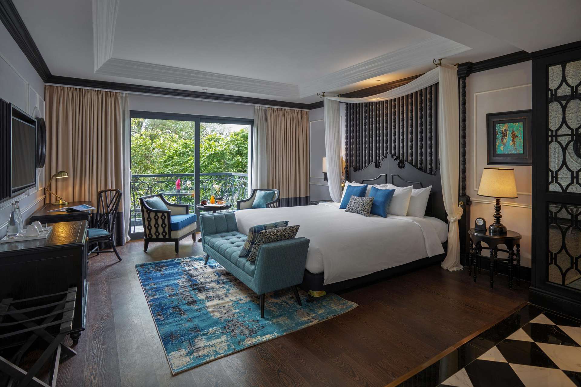 AIRA Boutique Hanoi Hotel & Spa Khách sạn gần Lăng Bác