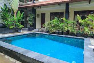 Kolam Renang 4 Surfaris Inn on Poppies 2