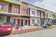 外部的 OYO 90452 Pillow Inn