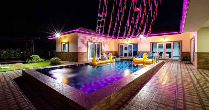 Lobi Hawkeye Pool Villa Pattaya