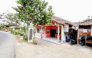 Luar Bangunan 2 Jagad Homestay