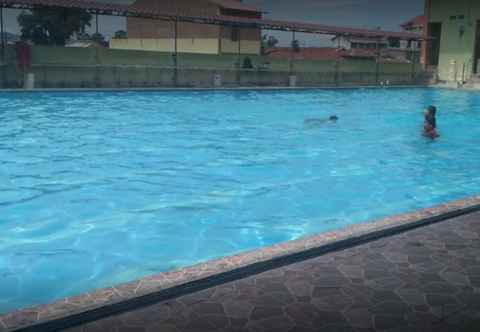 Swimming Pool Suite Pakar Hotel