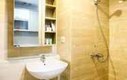 Toilet Kamar 3 Juragan Apartment at Springwood Residence