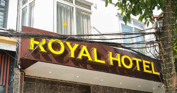 Exterior Royal Hotel - Pham Huy Thong