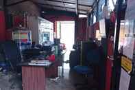 Lobby OYO 90453 Padasuka Kost & Homestay