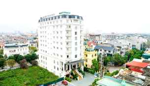 White Palace Lam Son Hotel, Rp 432.741
