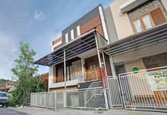 Exterior 4 OYO 90462 Madasia House