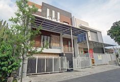 Exterior 2 OYO 90462 Madasia House