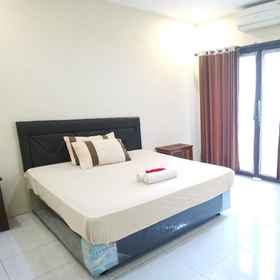 Bedroom 1 OYO 90191 Gufron Hotel, Gontor 3 Stadium 酒店