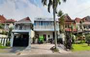 Luar Bangunan 6 OYO 90470 Mura House Syariah