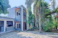 Exterior OYO 90476 Iksan Homestay Syariah