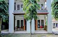 ภายนอกอาคาร 5 OYO 90476 Iksan Homestay Syariah