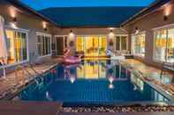 Swimming Pool Vine Icon Estates