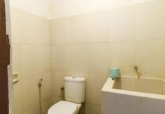 객실 내 욕실 4 Malinda Hotel Malang