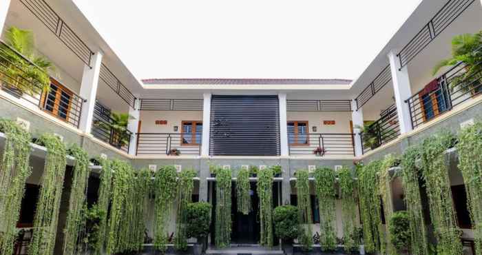 Bangunan Khatarina Female Residence - Female Only (khusus wanita)