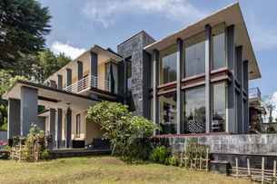 Kampung Daun - Villa Delva - Lembang, Rp 2.642.642