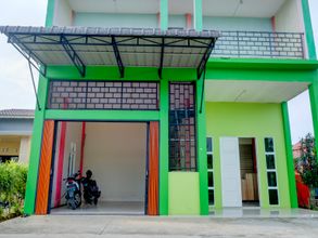 외관 4 OYO 90491 Durian Homestay