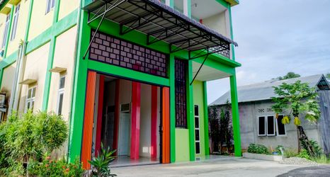 외관 2 OYO 90491 Durian Homestay